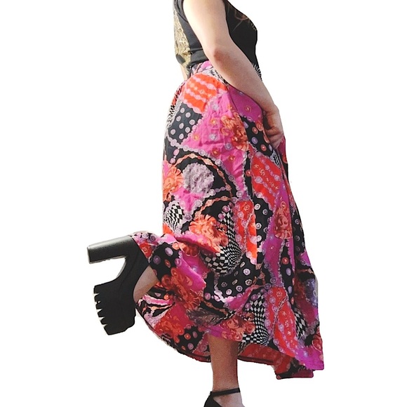 VINTAGE JEWEL CHECKERED GRAPHIC LIGHTWEIGHT UNIQUE MAXI SKIRT - Picture 1 of 9